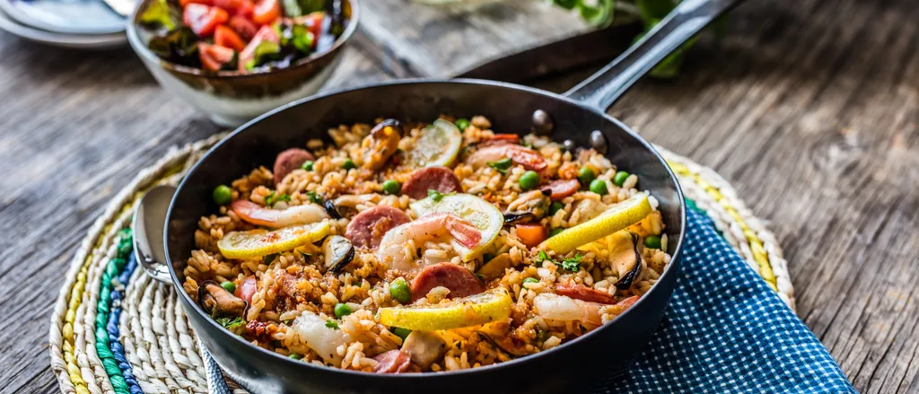 Paella s kobasicom