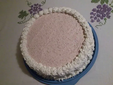 Torta s jagodama i Linoladom milk