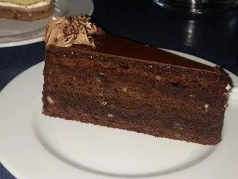 Sacher lino lada