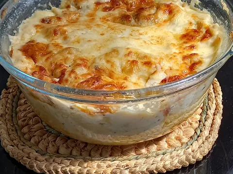 Mlinci sa curetinom u gorgonzola sosu