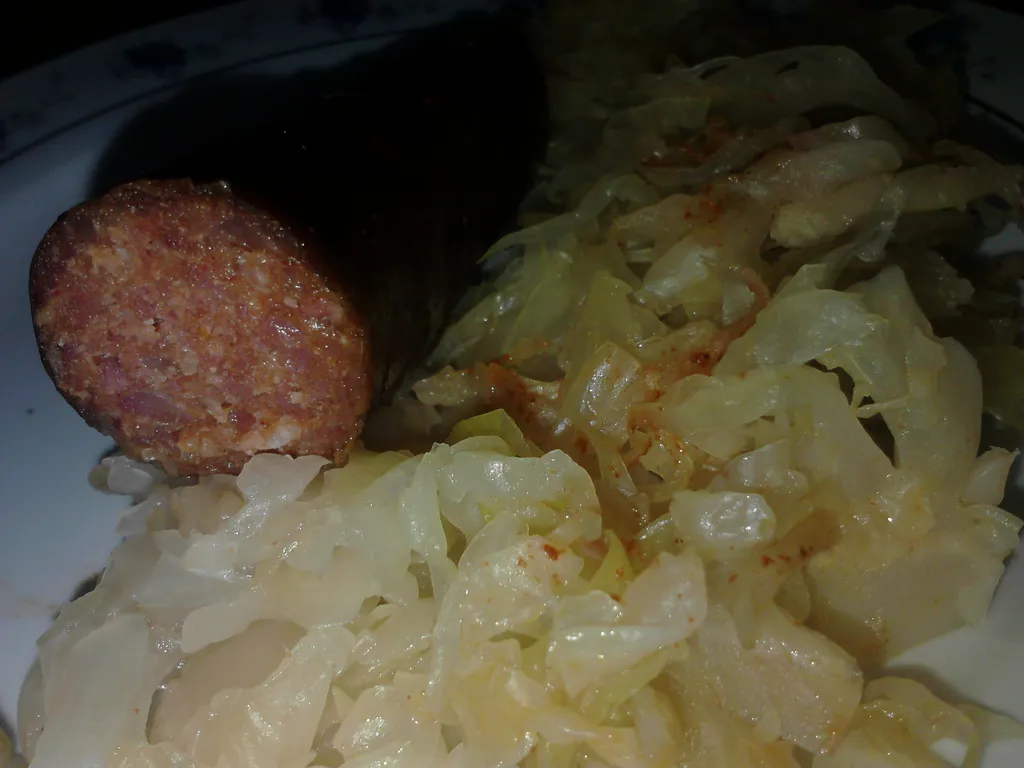 kiseli kupus sa slavonskom kobasicom