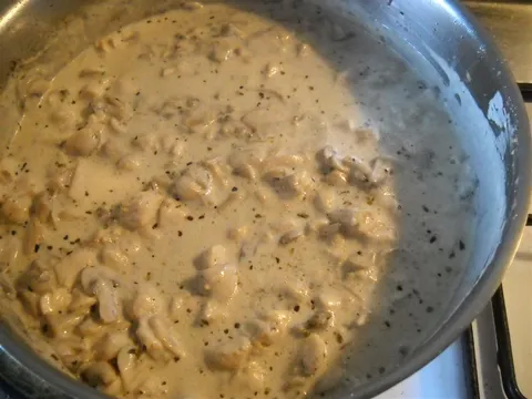 PILETINA,ŠAMPINJONI GORGONZOLA
