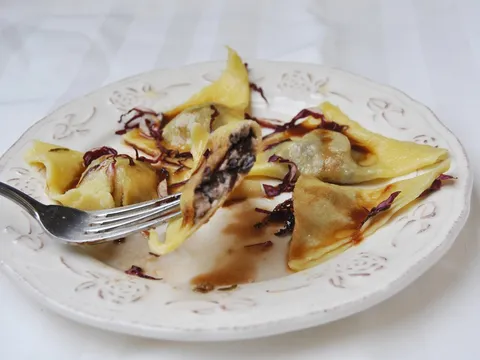 Ravioli s crvenim radičem