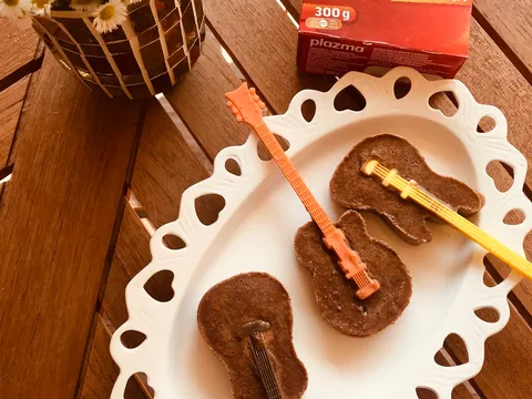 Cokoladni sladoled sa keksom
