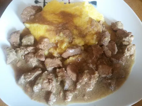 Pileća jetrica u vinu