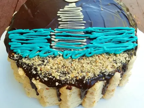 Torta sa ljesnicima i karamelama