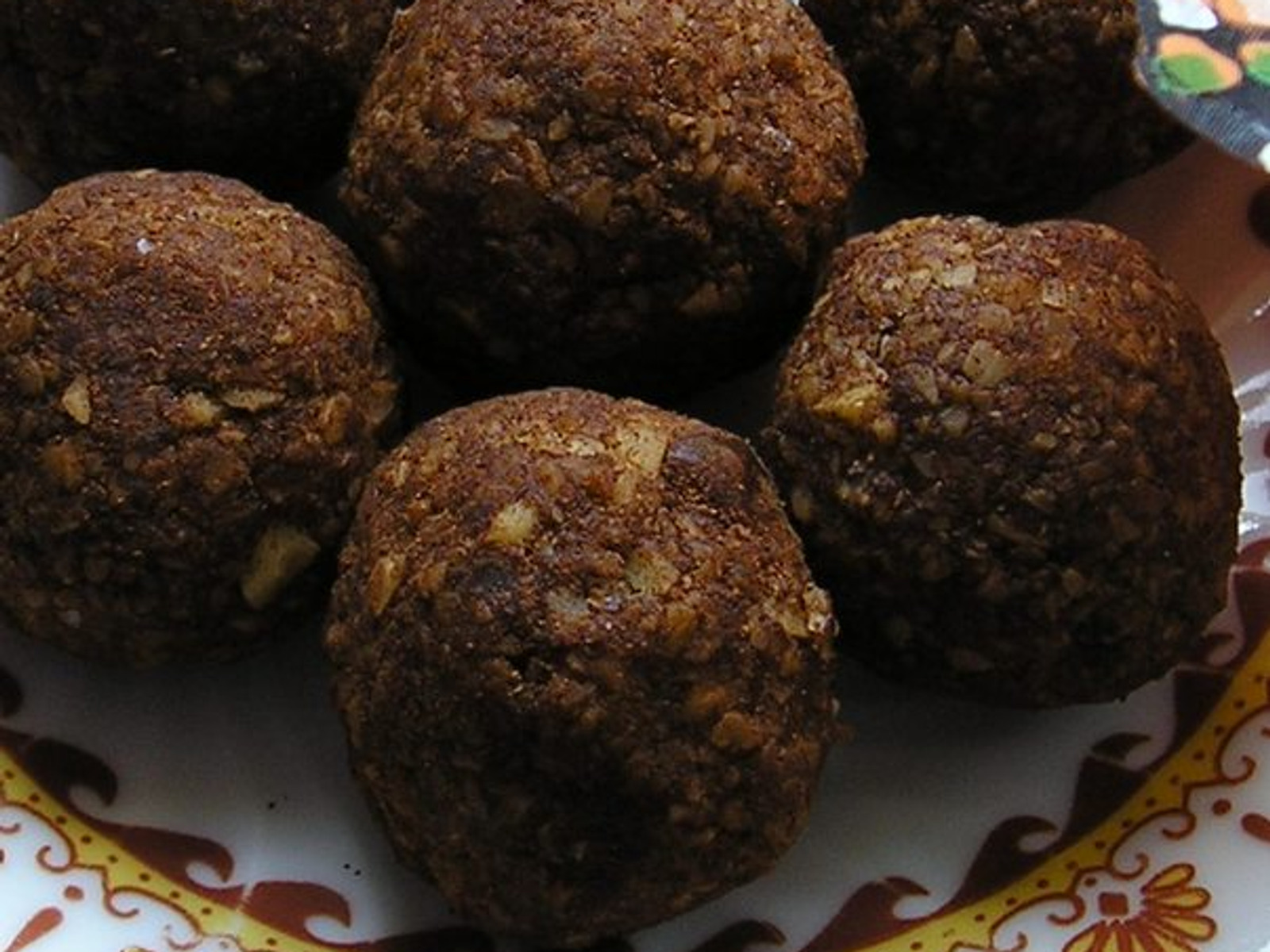 Badem – datula kuglice - Coolinarika