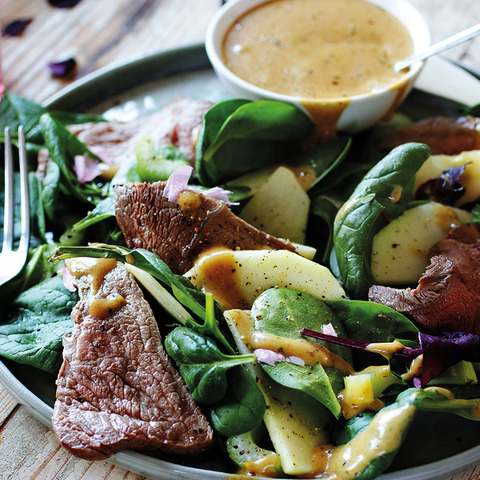 Šalát so srňacou filetou