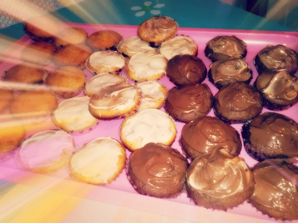 Moji mini muffin