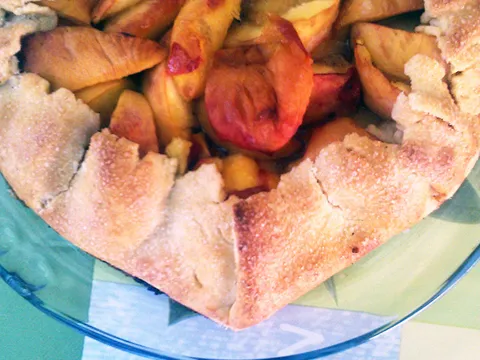 Galette sa breskvama