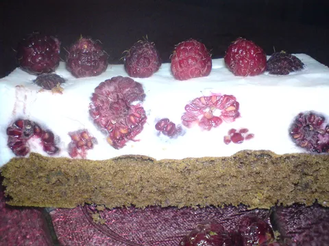 Miss Malina(voćna torta sa voćem po želji)