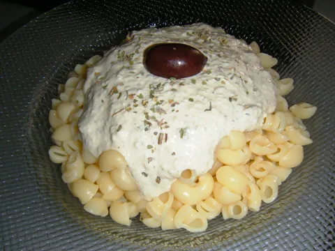 Makarone sa umakom od dimljene skuše