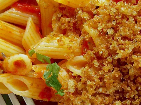Pasta, paradajz...