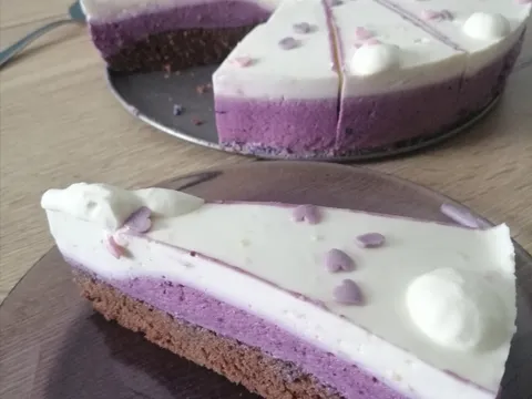 Torta od borovnica i grčkog jogurta 