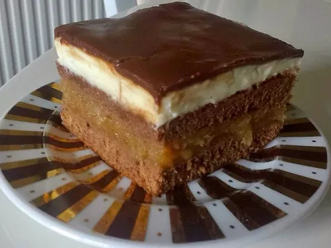 mirisni kolač sa jabukama