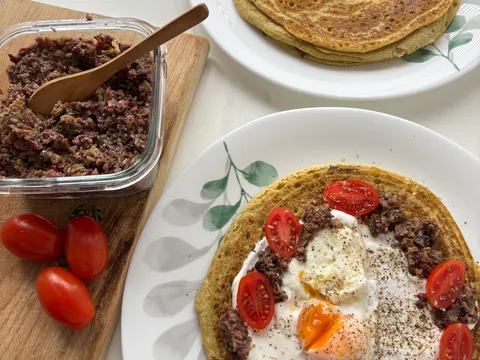 Palacinke od crvenog sociva i olive tapenade.jpeg