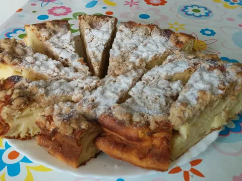 Kolač sa jabukama