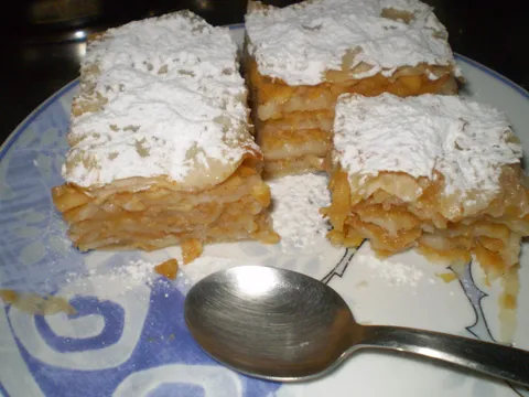 Zalivena pita od jabuka by AnnieNo1