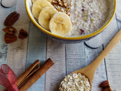Banana & pecan overnight oats