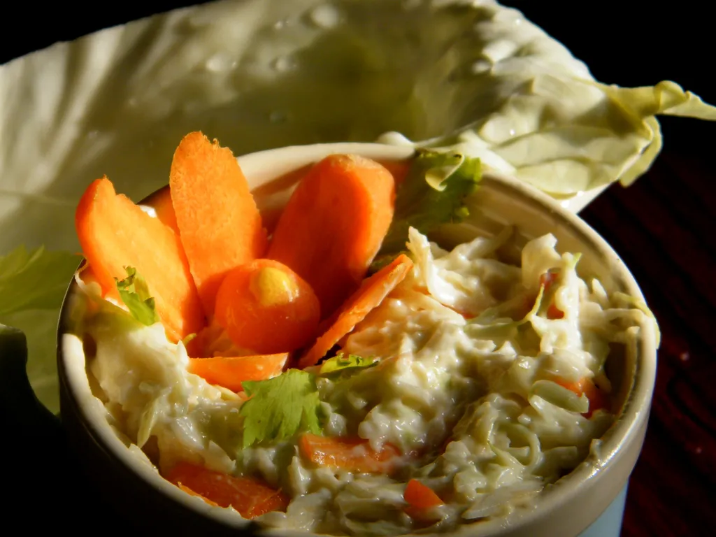Kremasta kupus salata -Coleslaw