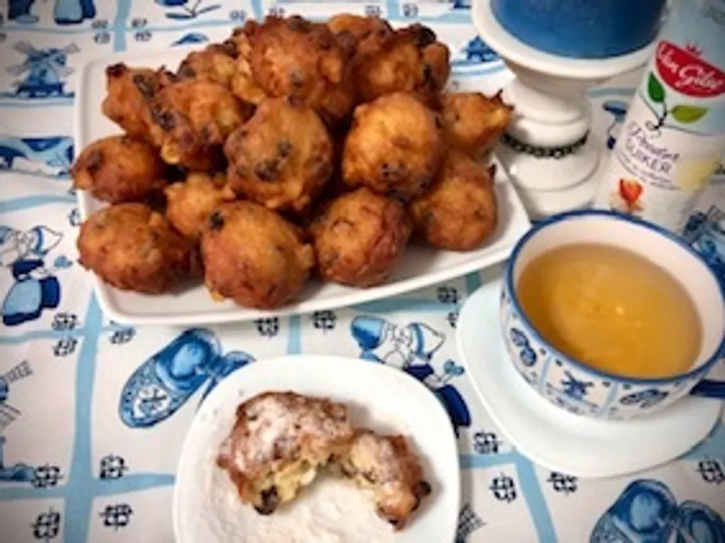 Oliebollen - tradicionalne nizozemske "fritule"