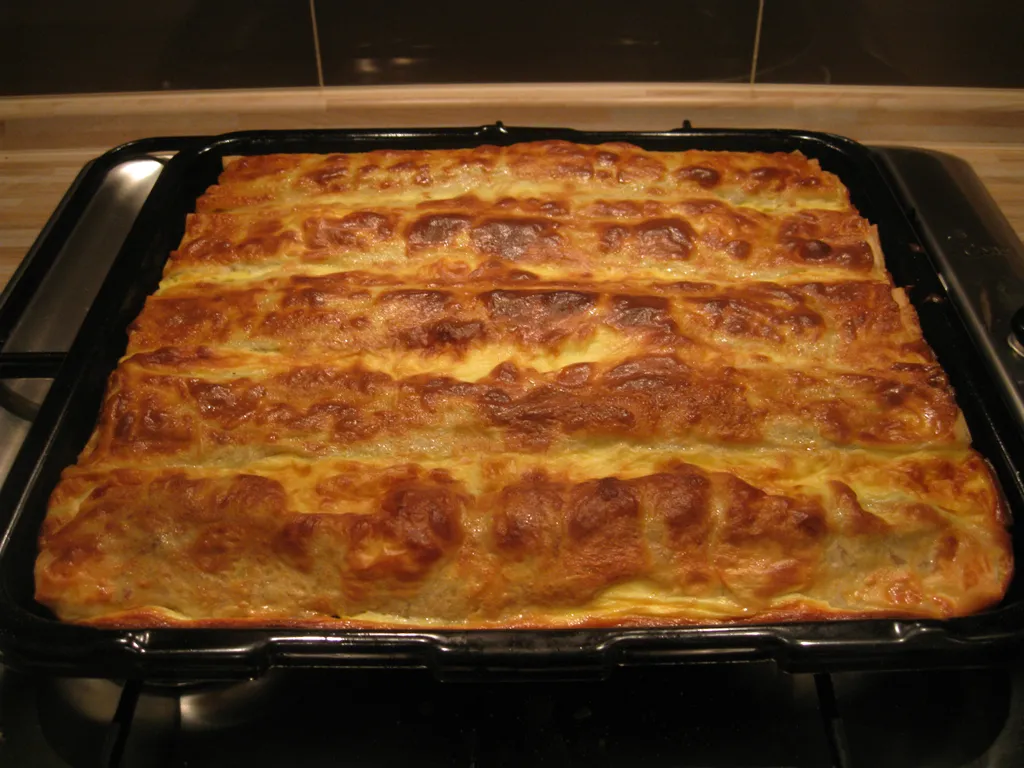 PITA OD MLJEVENOG MESA I AJVARA!