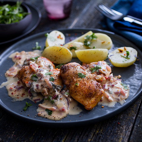 Kuracie stehná v zamatovej omáčke