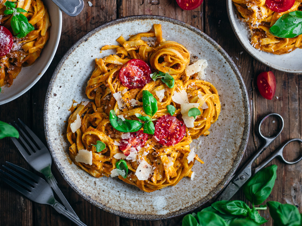 Těstoviny s krémovou omáčkou z dýně