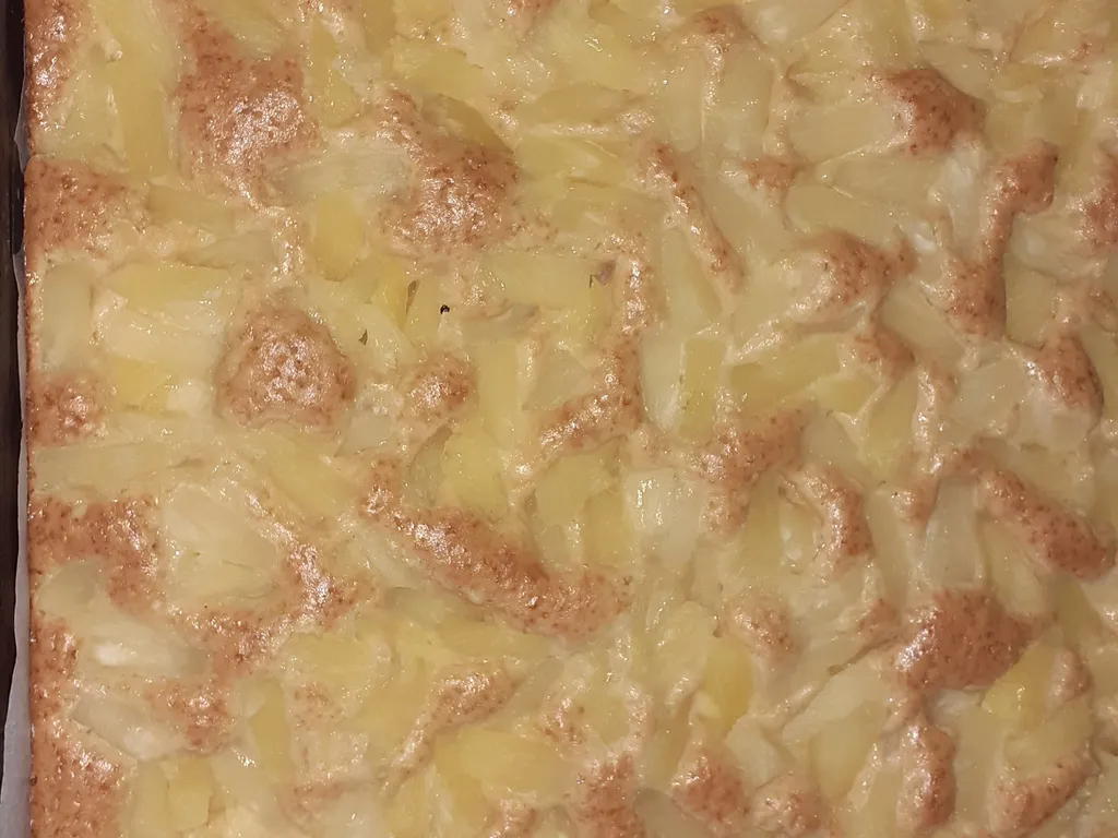Jednostavan kolač sa Ananasom