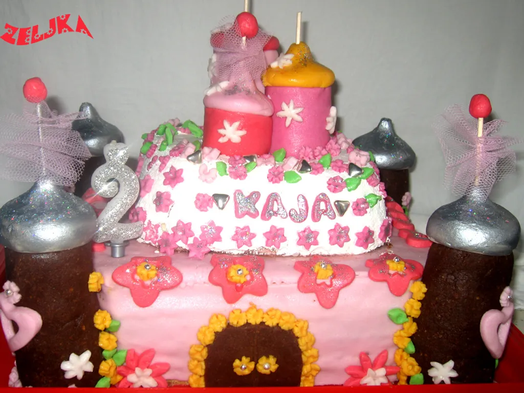 Torta dvorac “Sinergija”