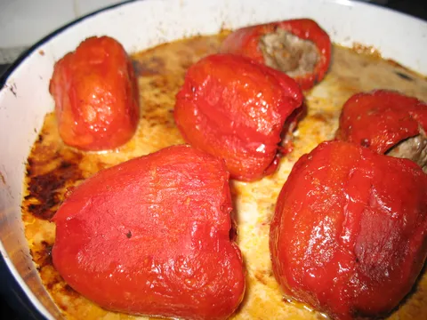 Zapecene punjene paprike