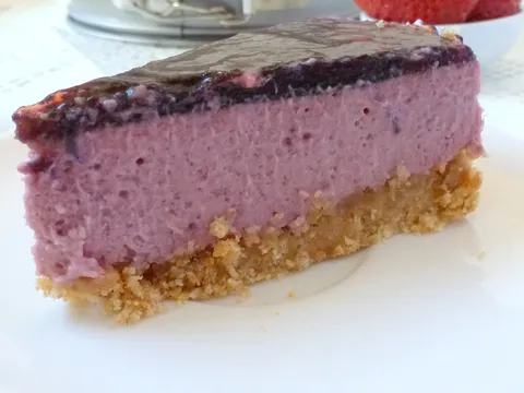 Cheesecake sa marmeladom i vocem