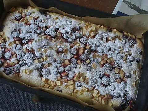 Jednostavni voćni kolač