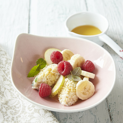 Citronový bulgur s meduňkou a ovocem