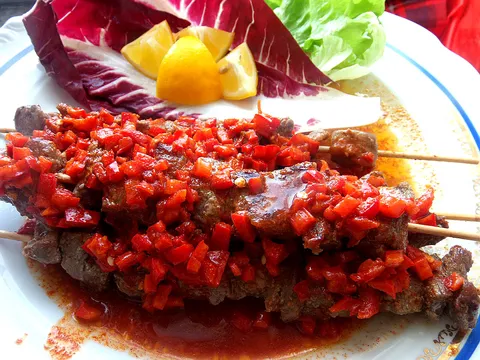 Spanish-style beef kebabs