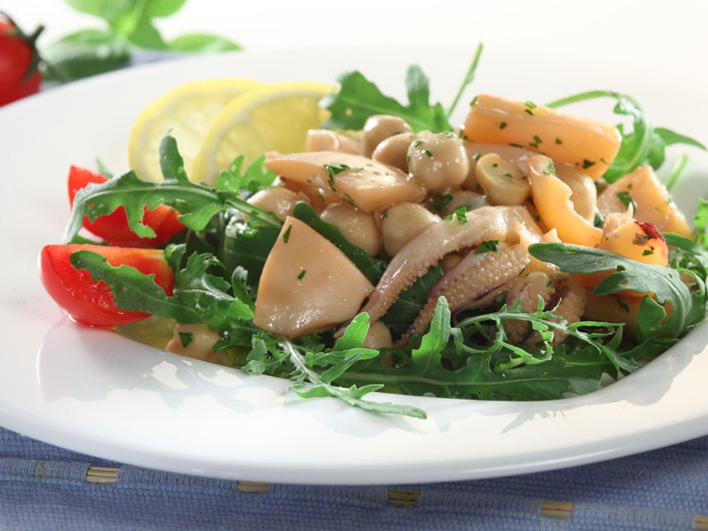 Salata od sipa i čičvarde