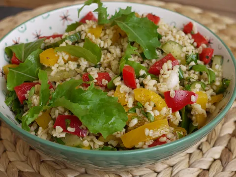 Bulgur salata sa sumakom