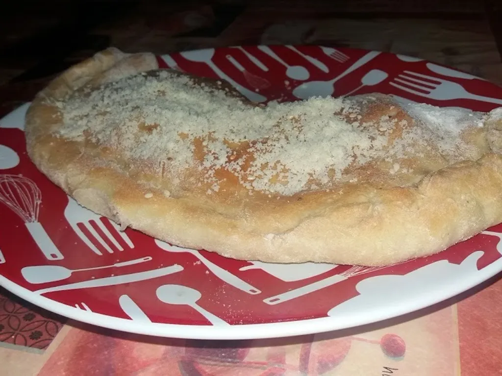 Calzone pizza