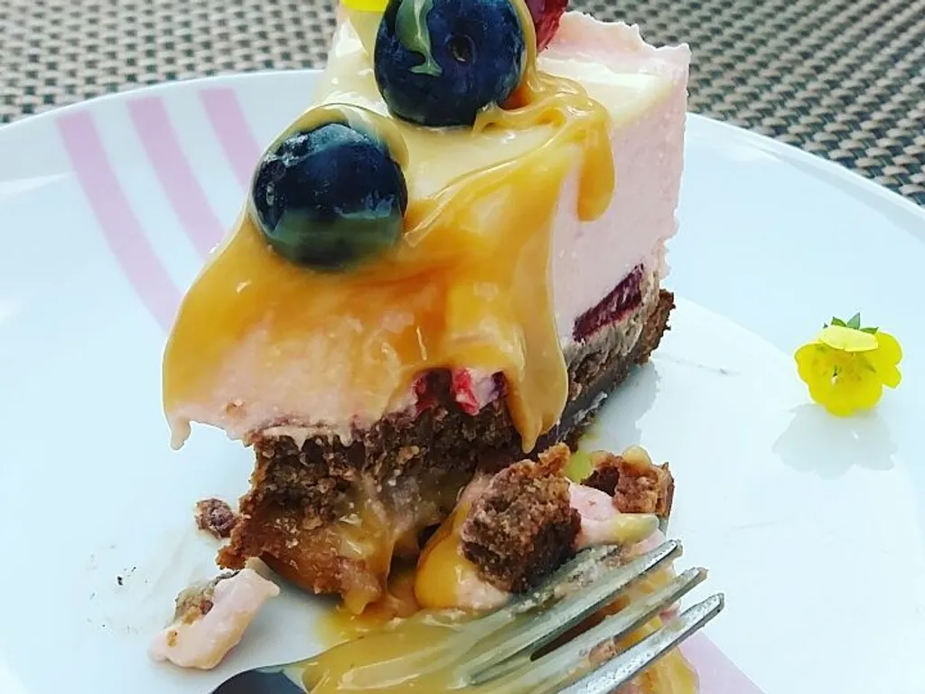 Pinky cake