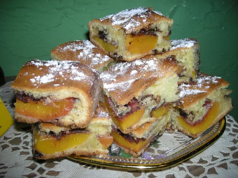 KOLAC SA BRESKVOM