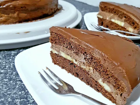 Cokoladna torta s bananama