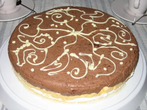 Fado torta by Broccoli