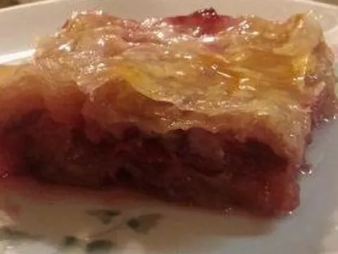 Socna baklava sa visnjama