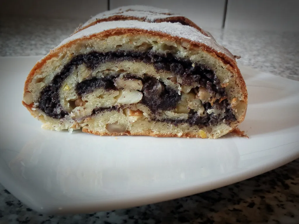 MAKOVNJAČA