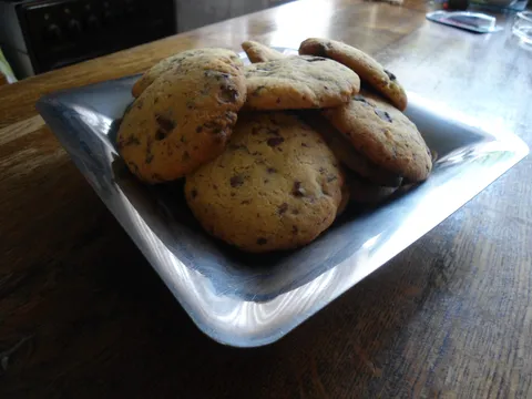 Chocolate chip cookie