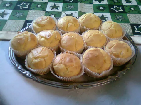 Projice sa feta sirom :)