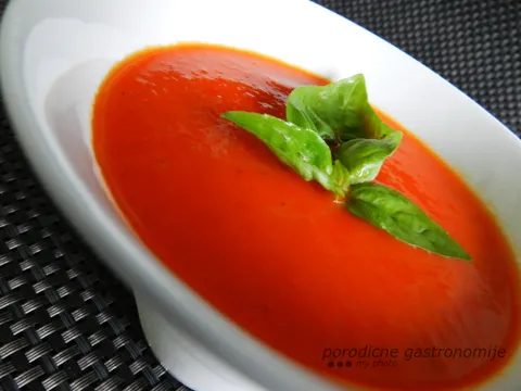 Čorbica od pečenih paprika