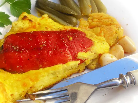 PECENA PUNJENA I ZALIVENA PAPRIKA
