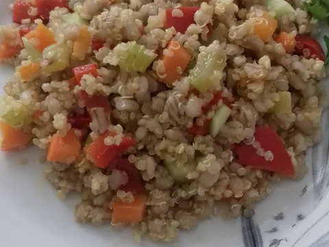 Salata s ječmom i quinoom by Ružica13