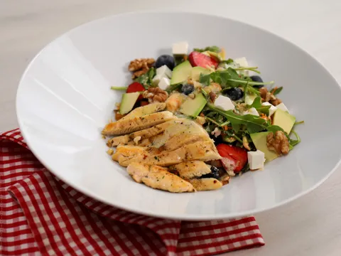 Voćna salata s piletinom